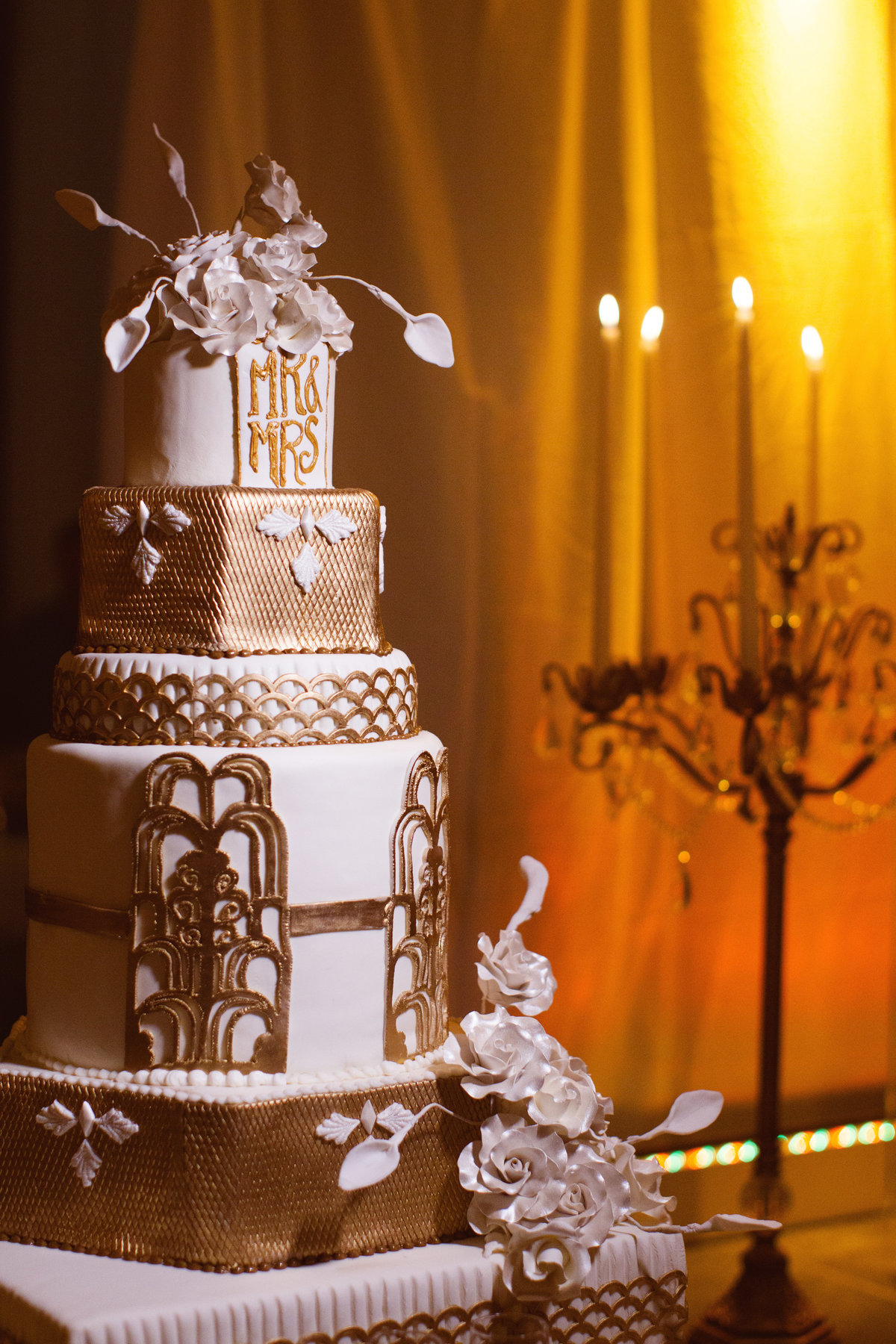 luxury wedding cake
