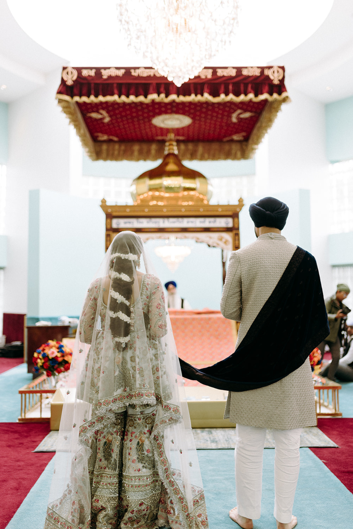 sikh-wedding-ceremony-blue-bride-groom-palki
