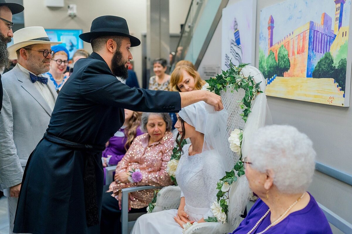 Eliana-Melmed-Photography-Chicago-LosAngeles-Jewish-WeddingPhotographer-CarmiKalman-Bedeken-00091