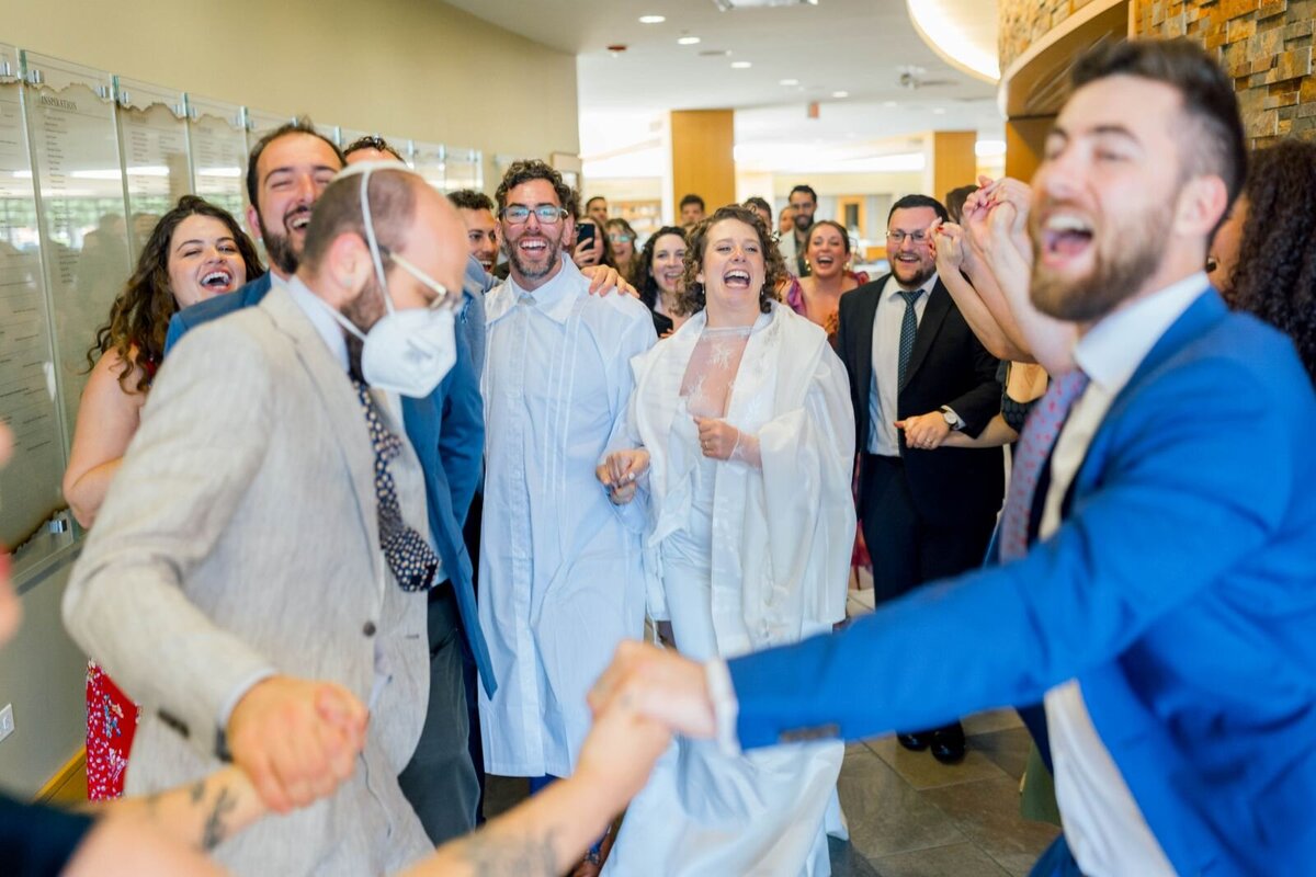 Eliana-Melmed-Photography-Chicago-LosAngeles-Jewish-WeddingPhotography-ShulaNoah-Chuppah-00206
