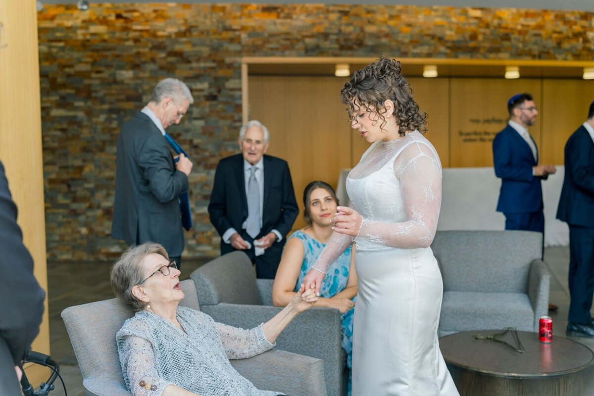 Eliana-Melmed-Photography-Chicago-LosAngeles-Jewish-WeddingPhotography-ShulaNoah-FamilyFormals-00074