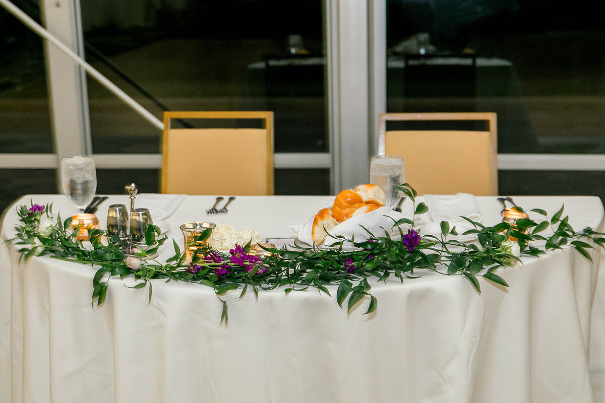 Eliana-Melmed-Photography-Chicago-LosAngeles-Jewish-WeddingPhotography-SimchaDancing-00275
