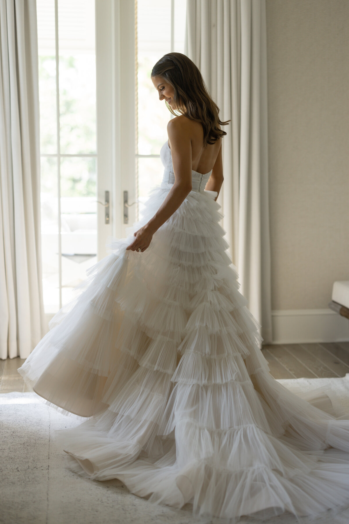 destiantion-wedding-bride-dress
