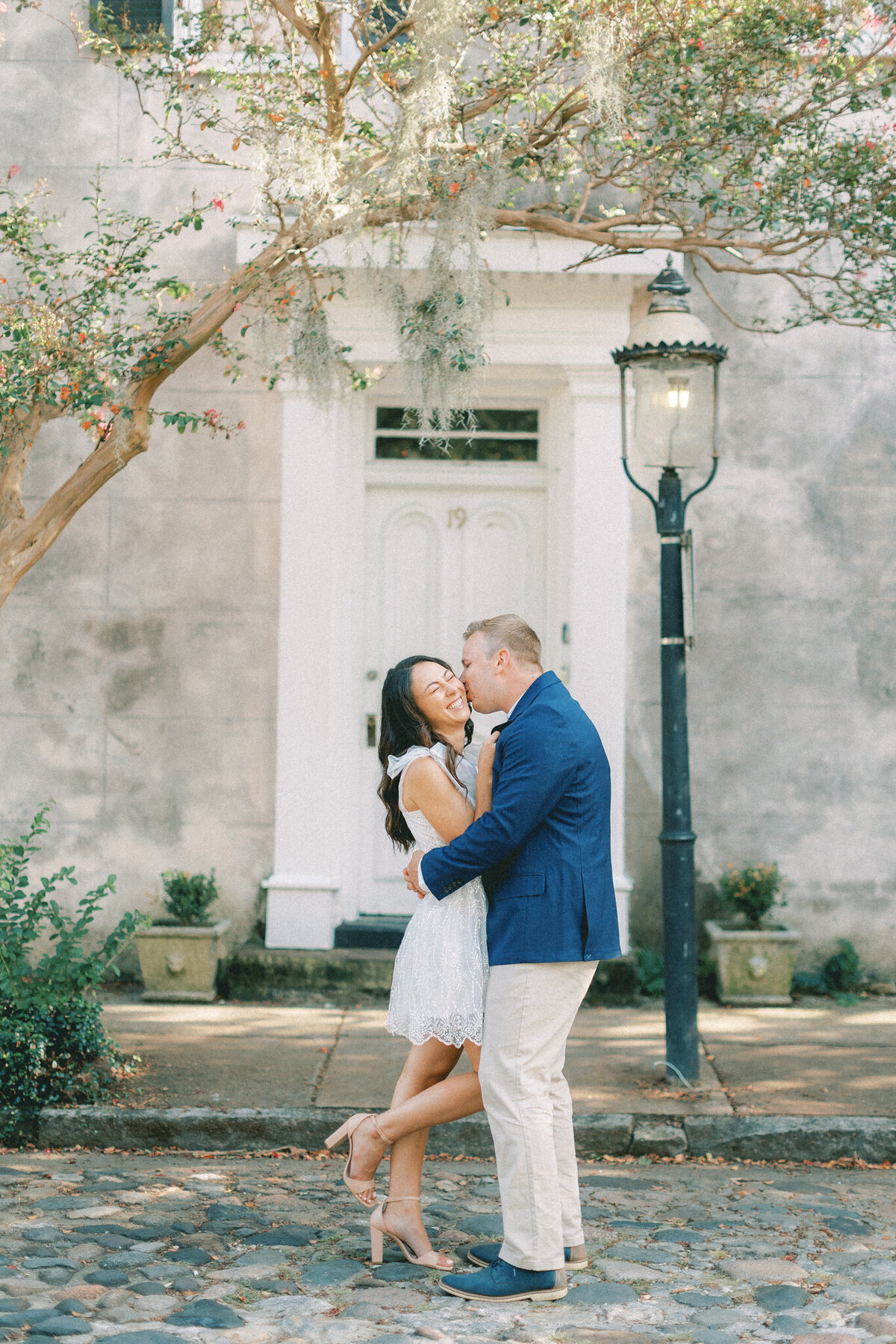 charleston-south-carolina-engagement-session-historic-district-hayley-moore-photography-17