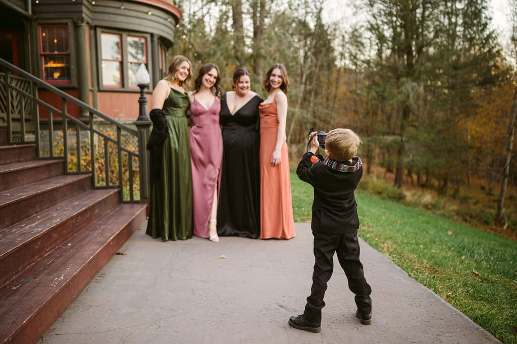 Oregon destination wedding photographer offering refined, timeless documentary imagery rooted in presence and story.