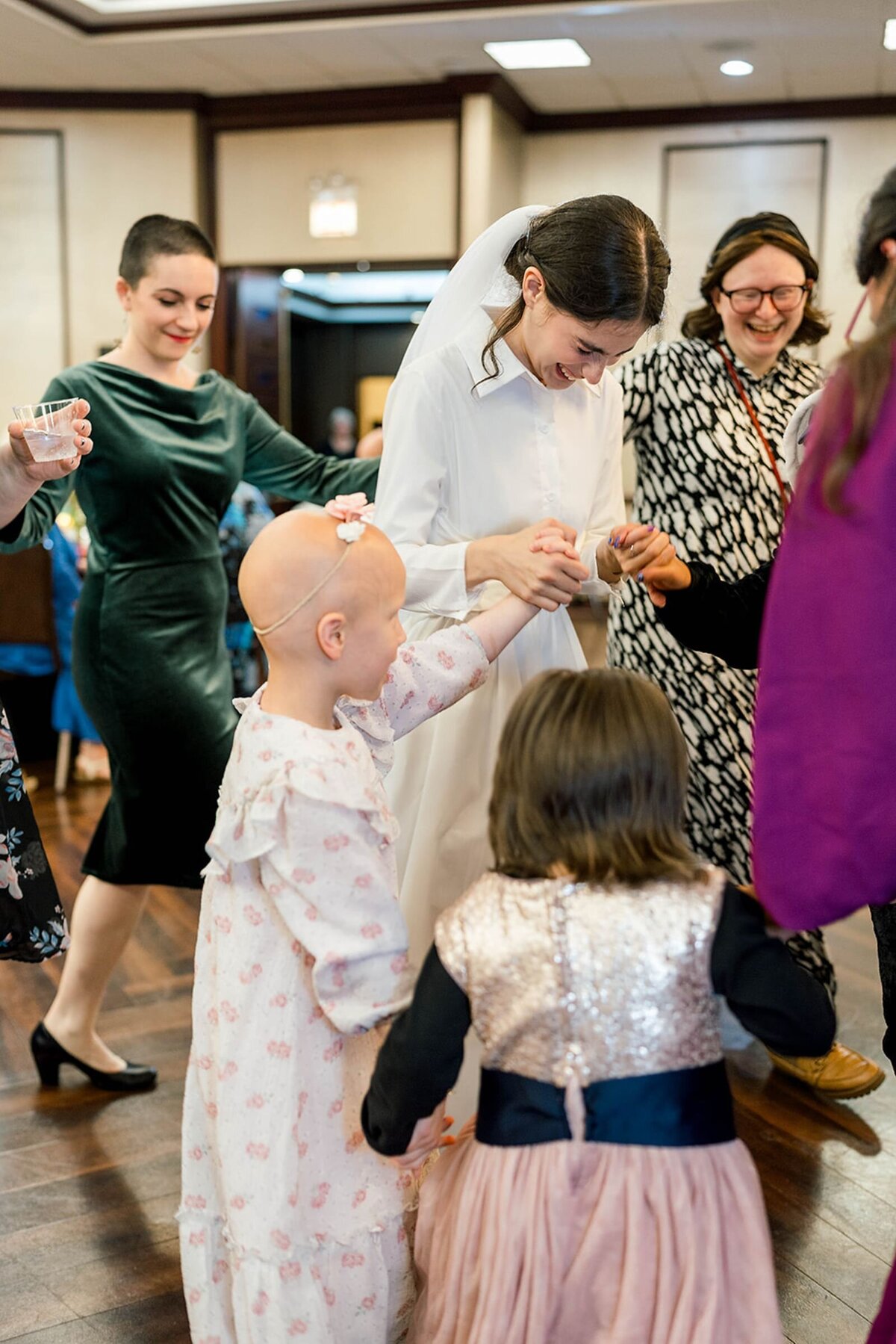 Eliana-Melmed-Photography-Chicago-LosAngeles-Jewish-WeddingPhotographer-CarmiKalman-WomensDancing-00115