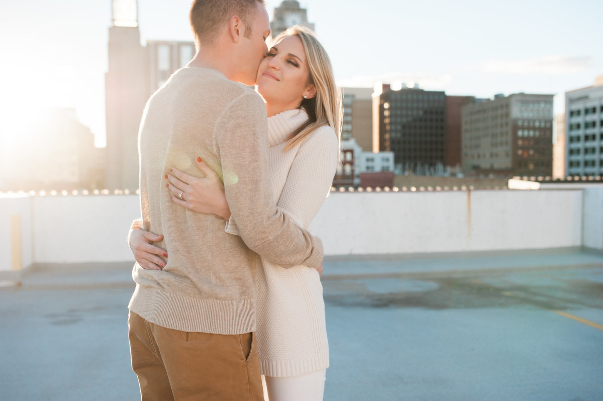 rooftop-engagement-photography