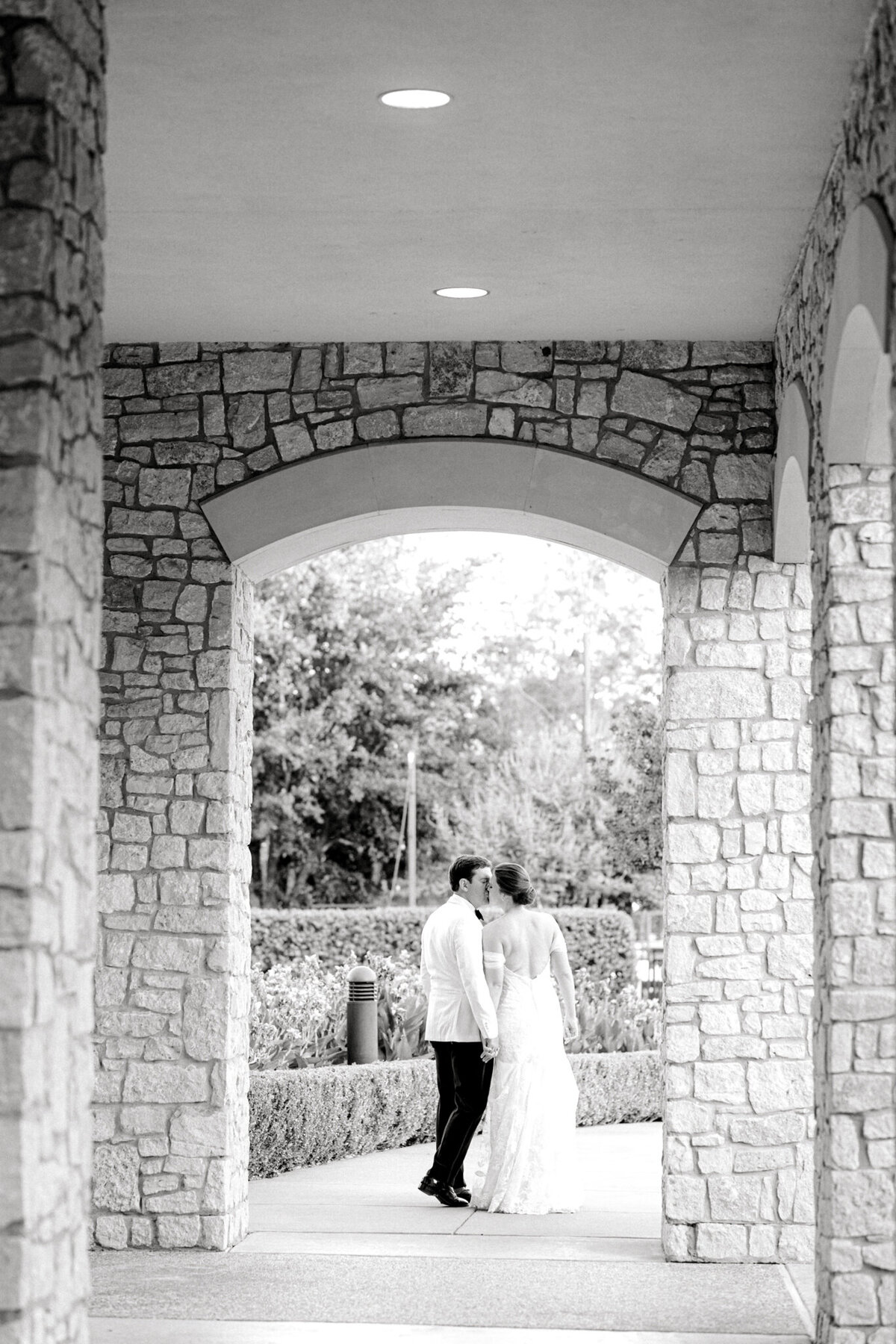 Allie & John Wedding at Royal Oaks Country Club Christ the King Church | Dallas Wedding Photographer | Sami Kathryn Photography-138