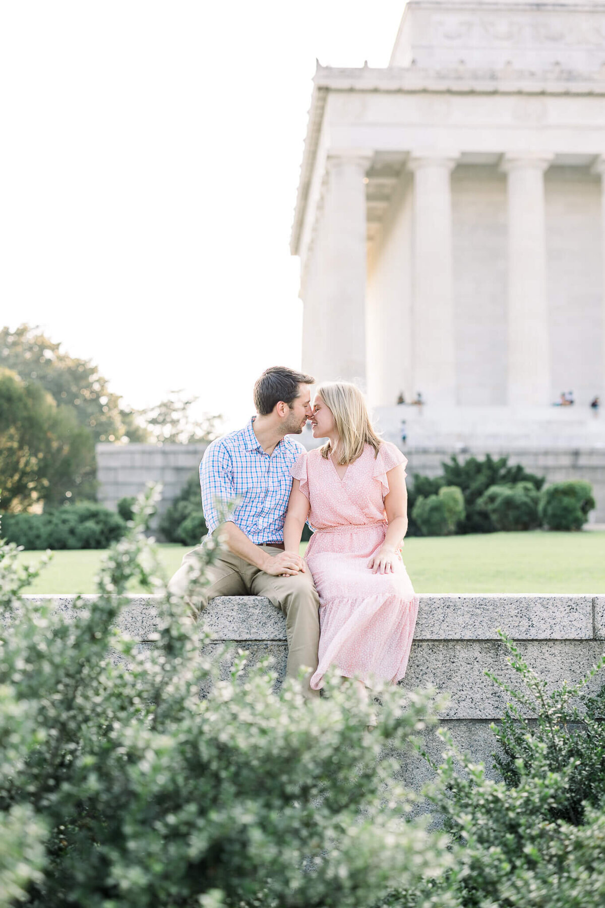 engagement-lincoln-memorial-photography-washington-DC-modern-light-and-airy-classic-timeless-romantic-maryland-proposal-41 copy