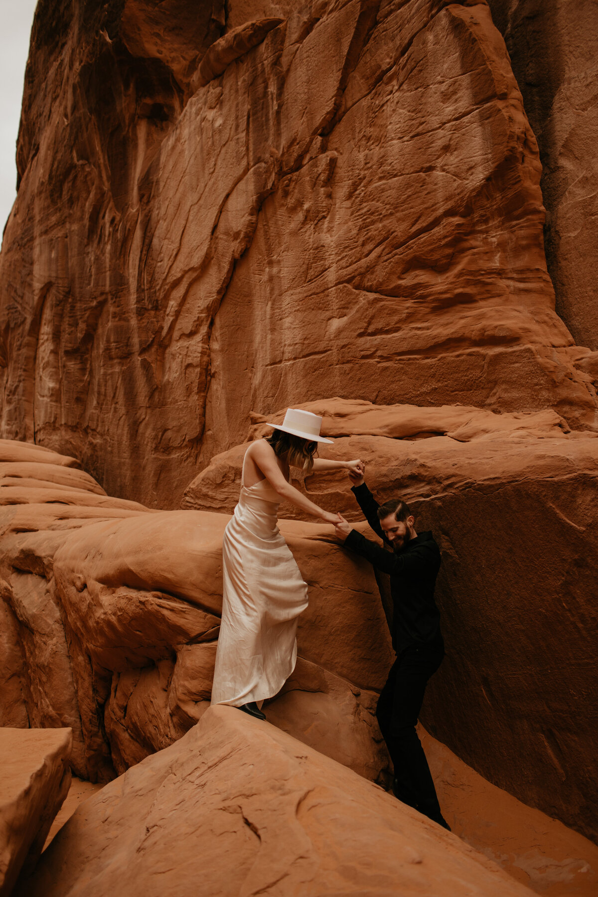 Arches-National-Park-Moab-Utah-engagement-photos-124