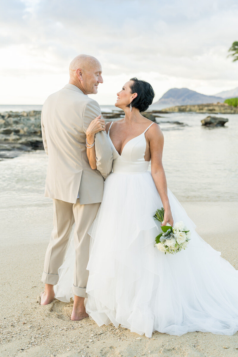 Oahu beach weddings-8