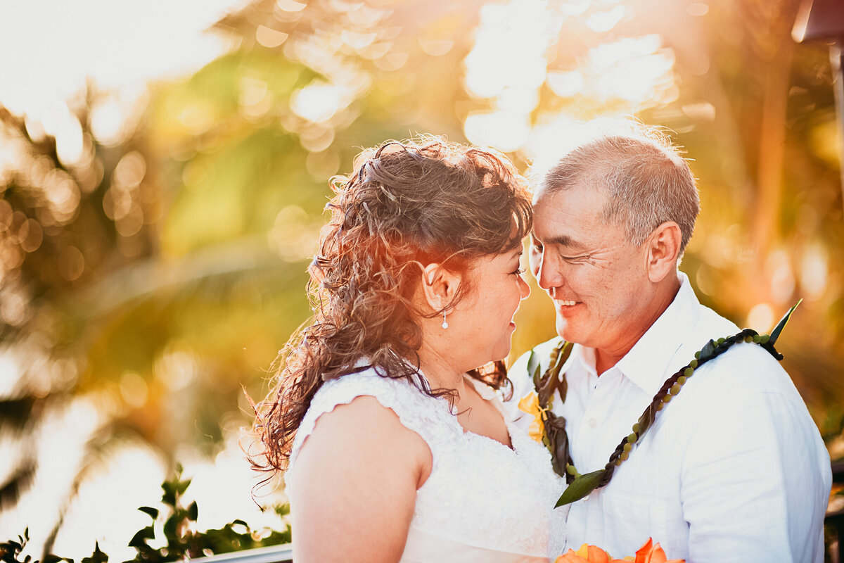 Bride and Groom Photos in Hawaii