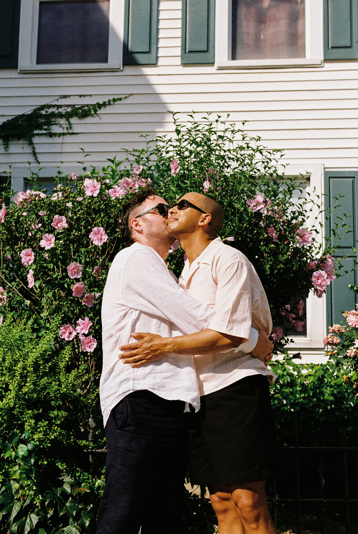 hudson_new_york_warren_street_engagement_photographer_jamie_shields-11