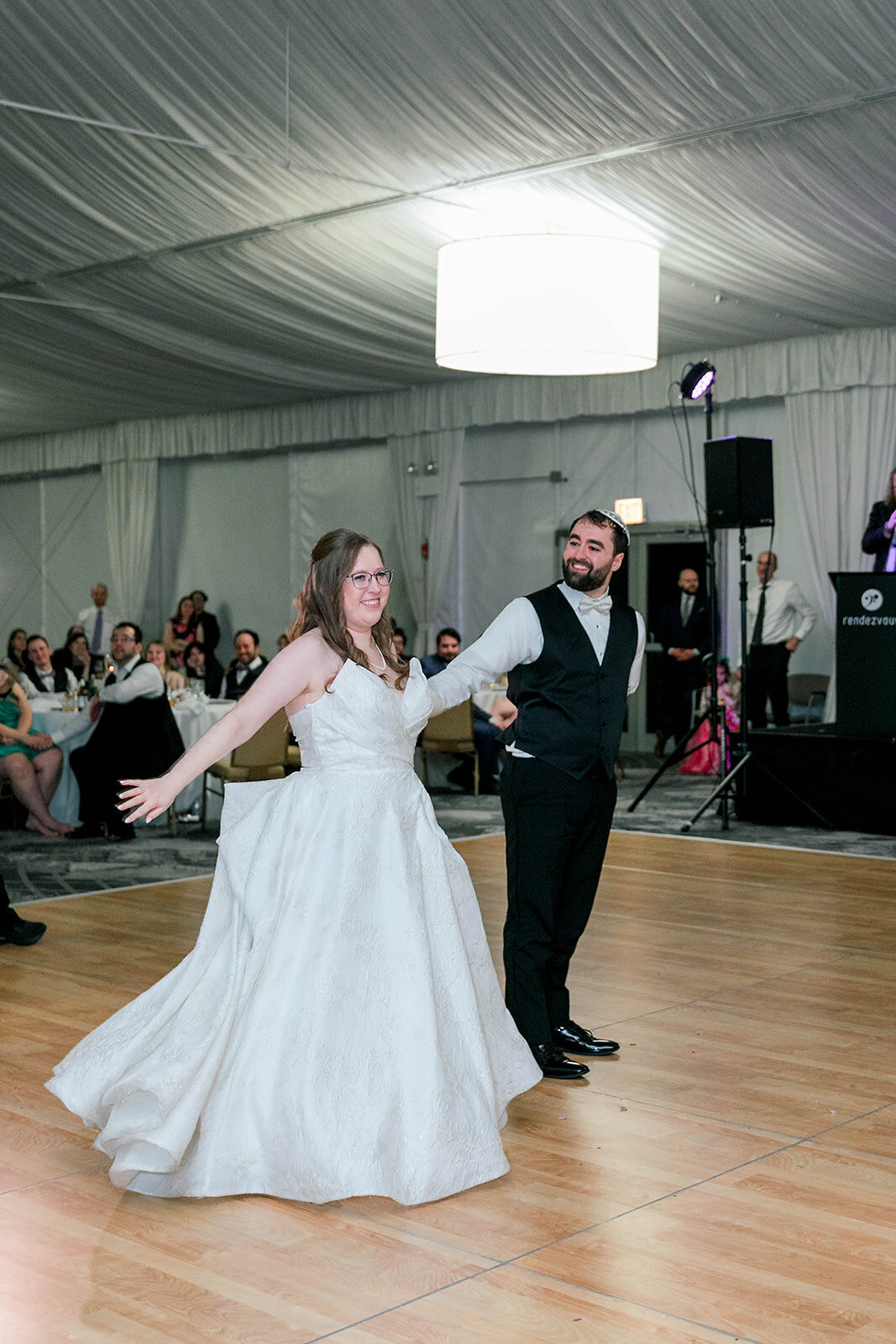 Eliana-Melmed-Photography-Chicago-LosAngeles-Jewish-WeddingPhotography-DInnerSpeeches-00107
