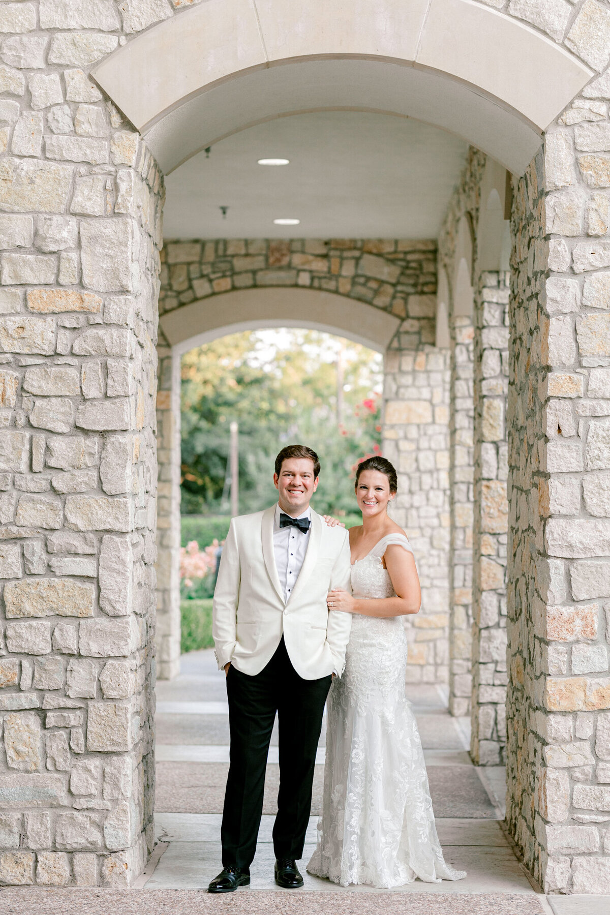 Allie & John Wedding at Royal Oaks Country Club Christ the King Church | Dallas Wedding Photographer | Sami Kathryn Photography-5