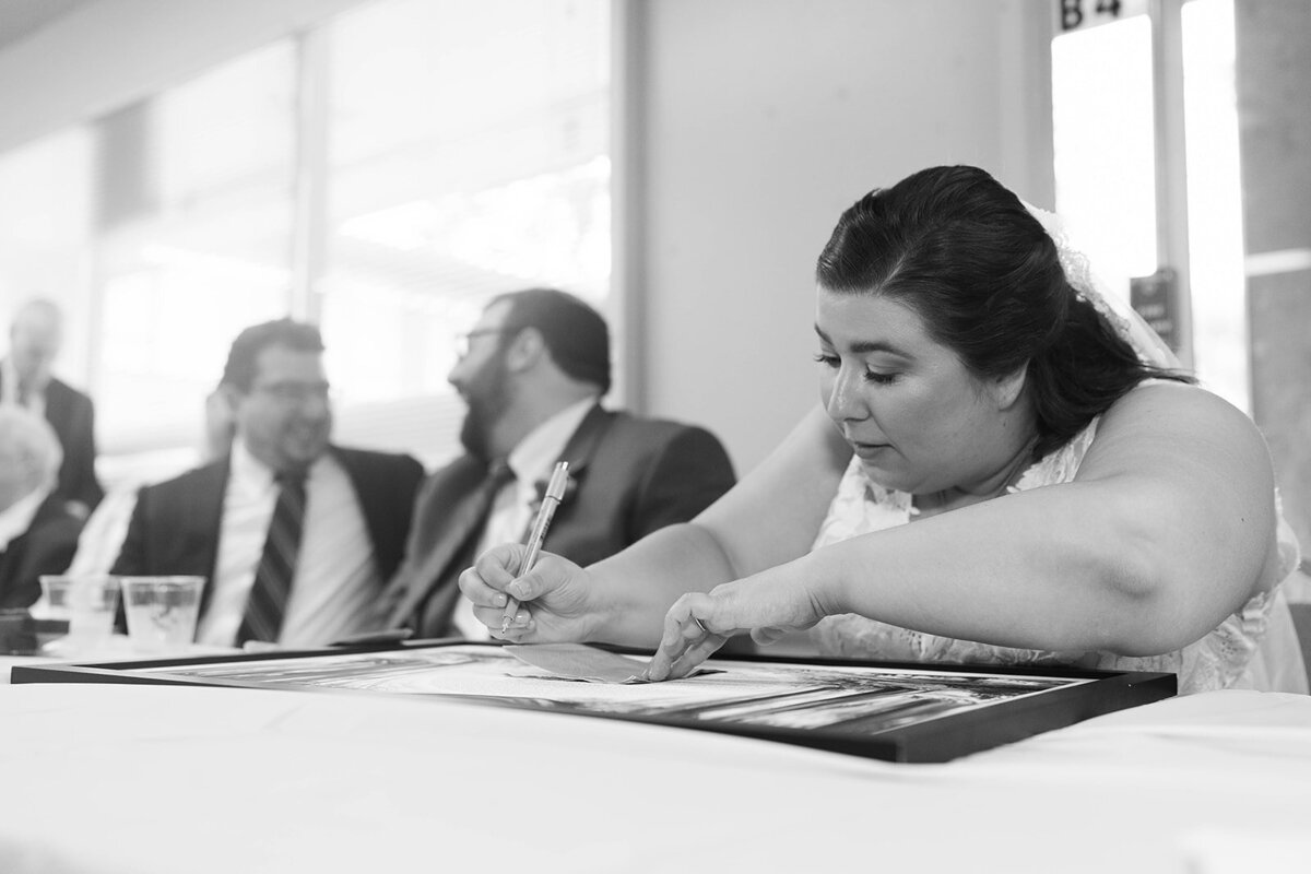 Eliana-Melmed-Photography-Chicago-LosAngeles-Jewish-WeddingPhotography-ElianaSklar-Tisch-00194