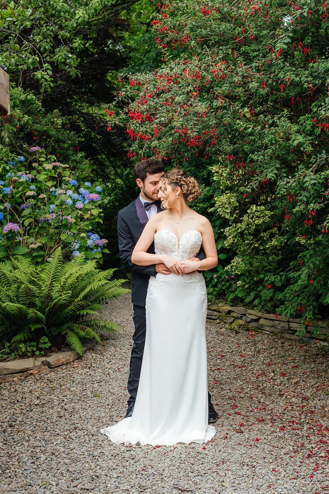 Kilminorth Cottages styled wedding shoot - Charlie Flounders Photography -0335