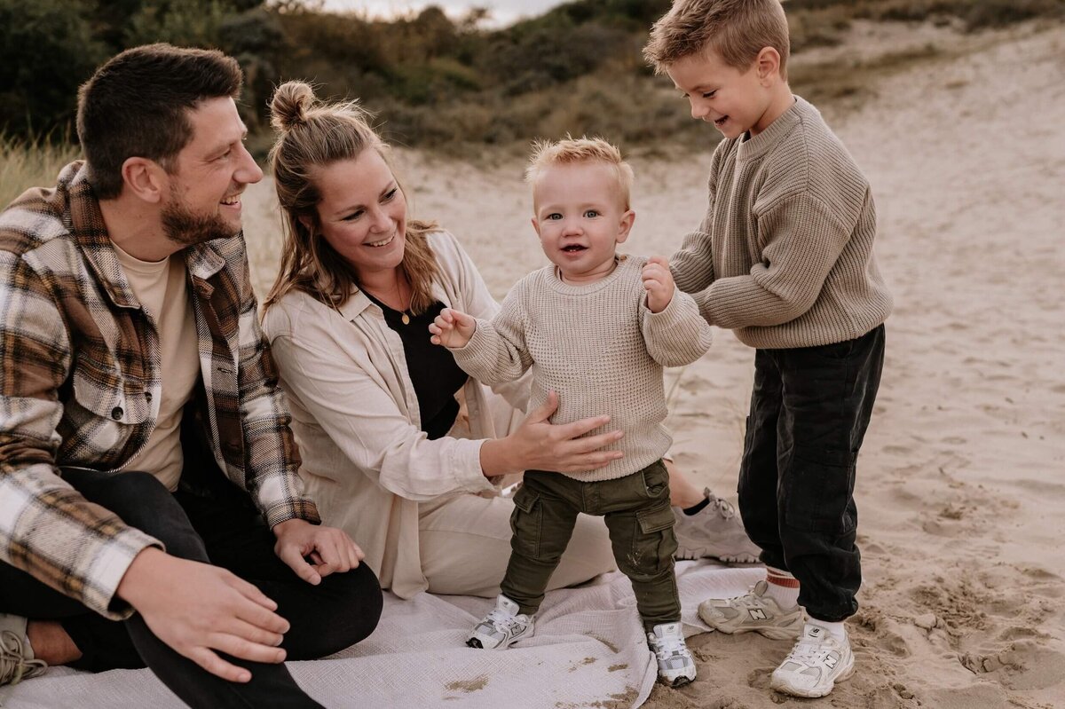 Familie fotoshoot strand Den Haag Tessa Zwaan Fotografie 6