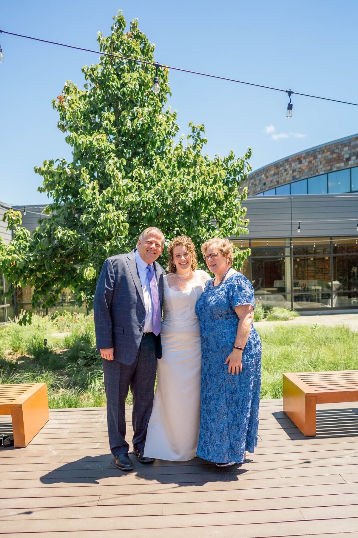 Eliana-Melmed-Photography-Chicago-LosAngeles-Jewish-WeddingPhotography-ShulaNoah-FamilyFormals-00010