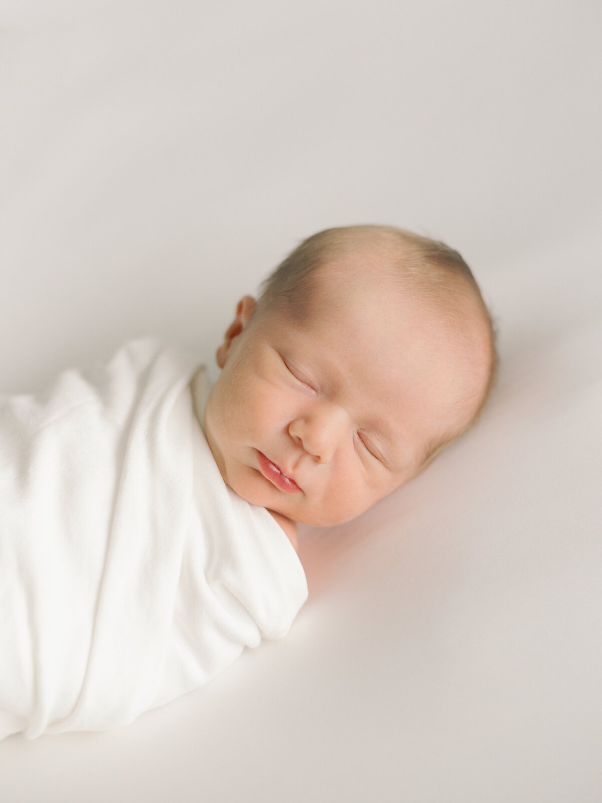 studio-newborn-photographer-4-1