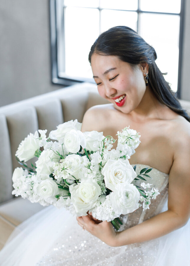 White bouquets are always classic, lovely, and timeless.
