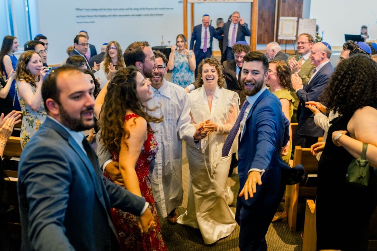 Eliana-Melmed-Photography-Chicago-LosAngeles-Jewish-WeddingPhotography-ShulaNoah-SneakPeek-00058