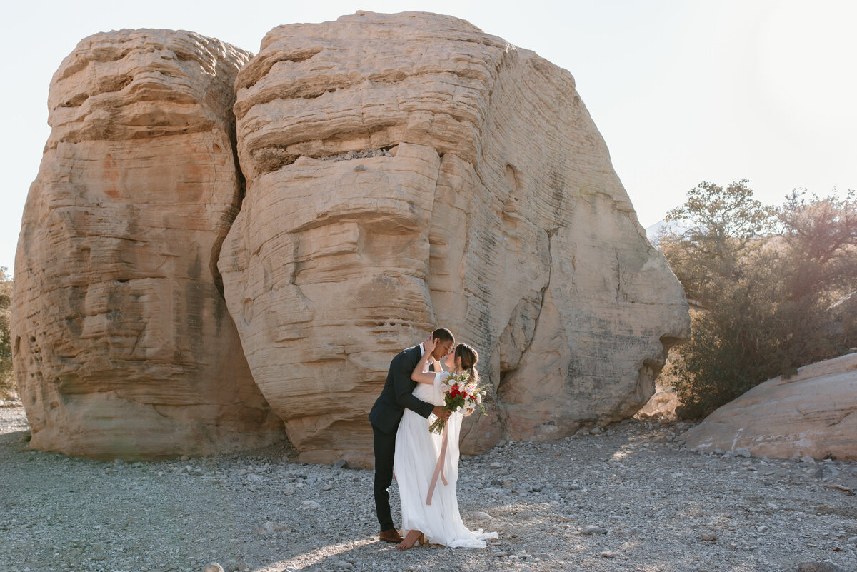 Elopement portraits in Red Red national park in Nevada