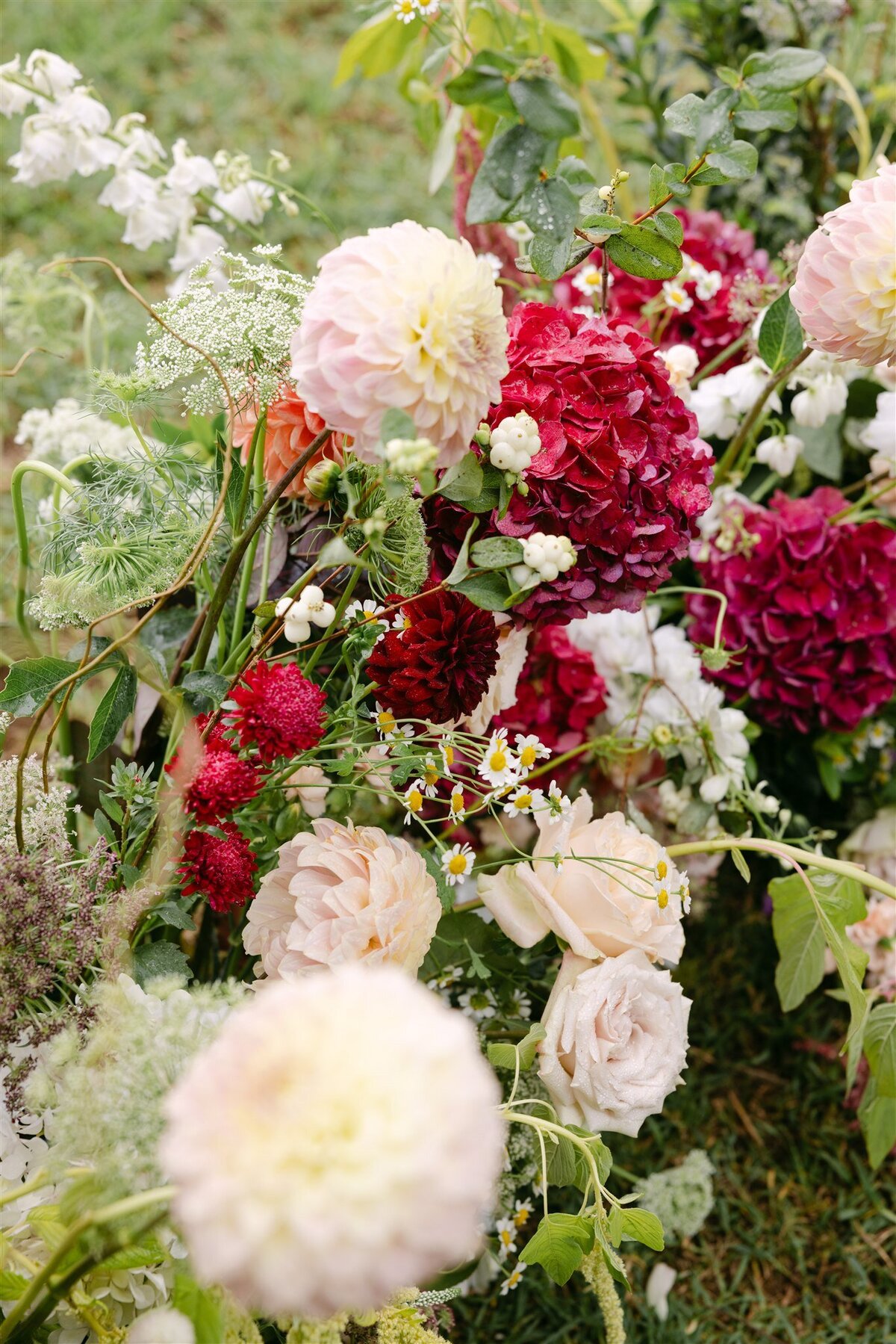 Bee's Blossoms Floral Studio Gold Coast Australia Florist Wedding Event Floral Design Flower Workshops Retail Deliveries Belle Clark Whimsical Romantic Lush Flowers Wedding Bouquets Centerpieces Sneak-peek-37