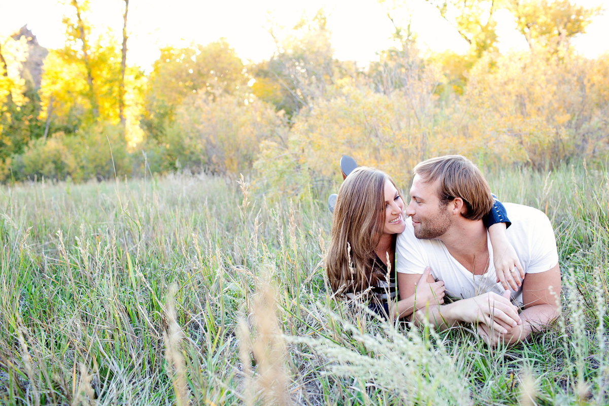 fall-engagement-pictures-denver