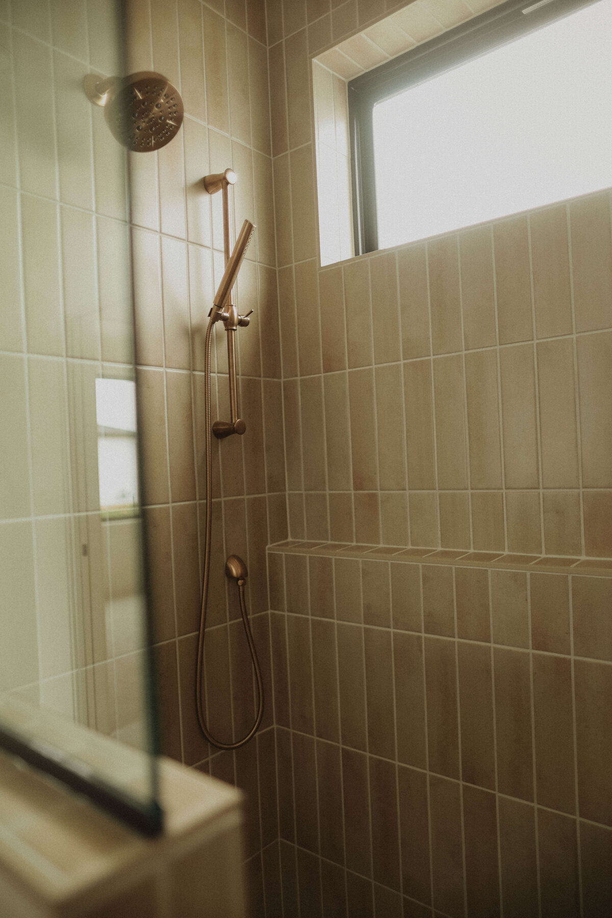 65-Bathroom-Waukee-Central-Iowa-Custom-Home-JRL-Builders-3F1A4855