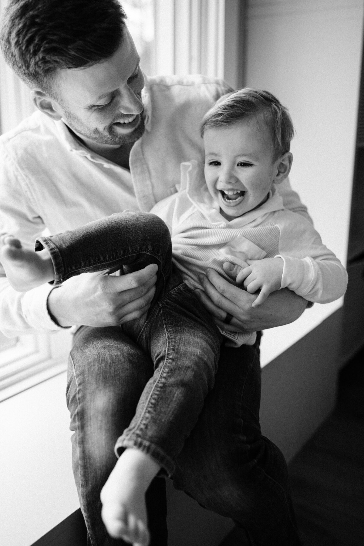 In-home-documentary-family-photography-Milwaukee