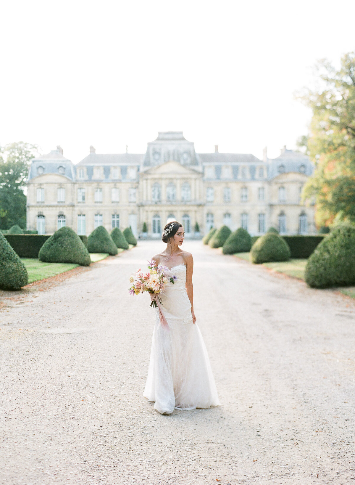 Alexandra-Vonk-wedding-chateau-de-champlatreux-France-24
