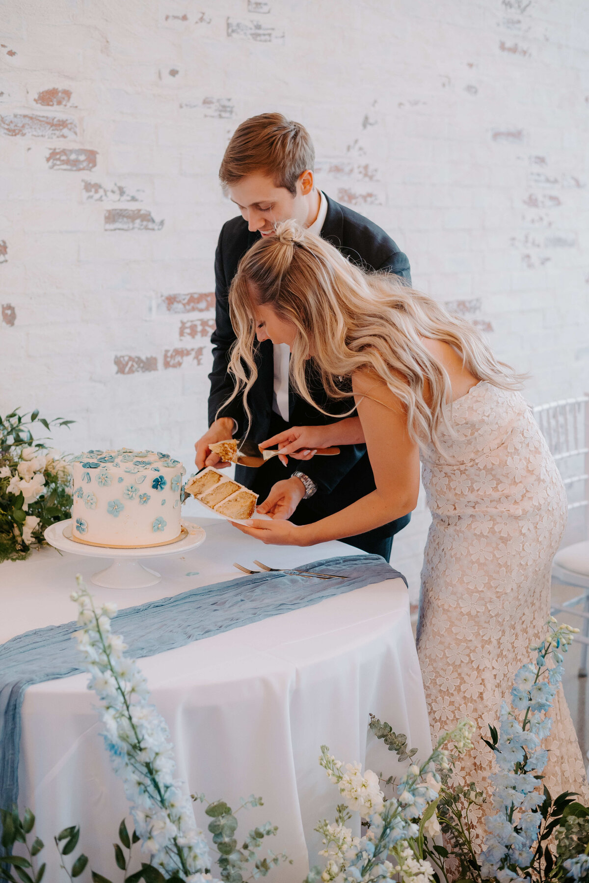 Firefly Gardens Wedding - POND WEDDING - RECEPTION FORMALS - Kyrsten Ashlay Photography-114-Edit