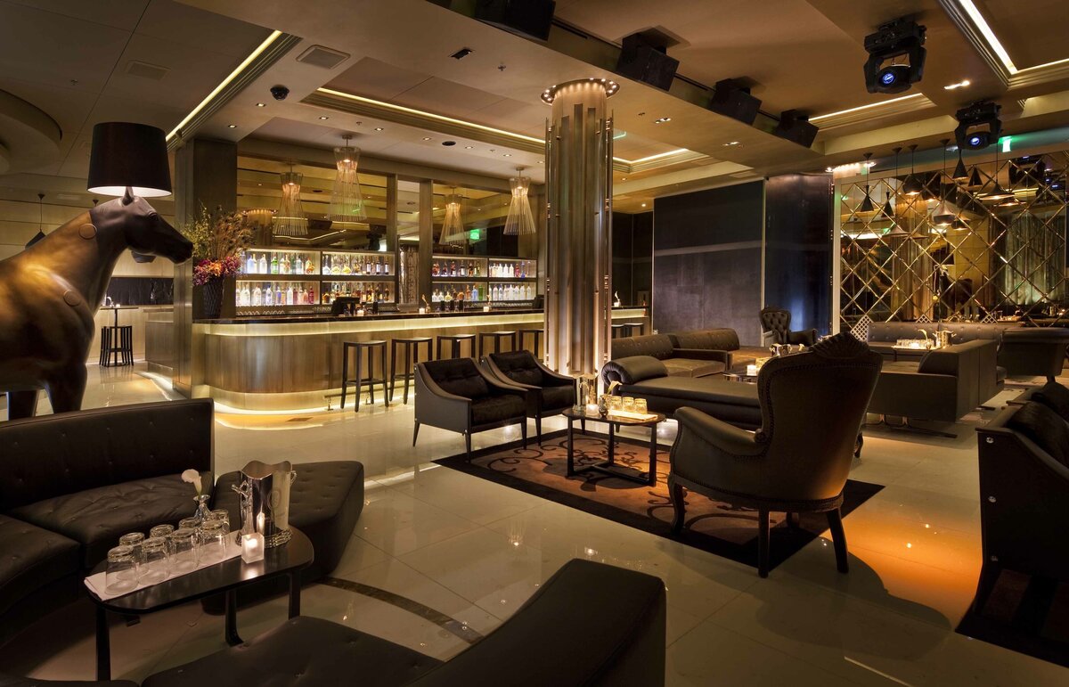 Discover VIP service, craft cocktails, and a stylish atmosphere.