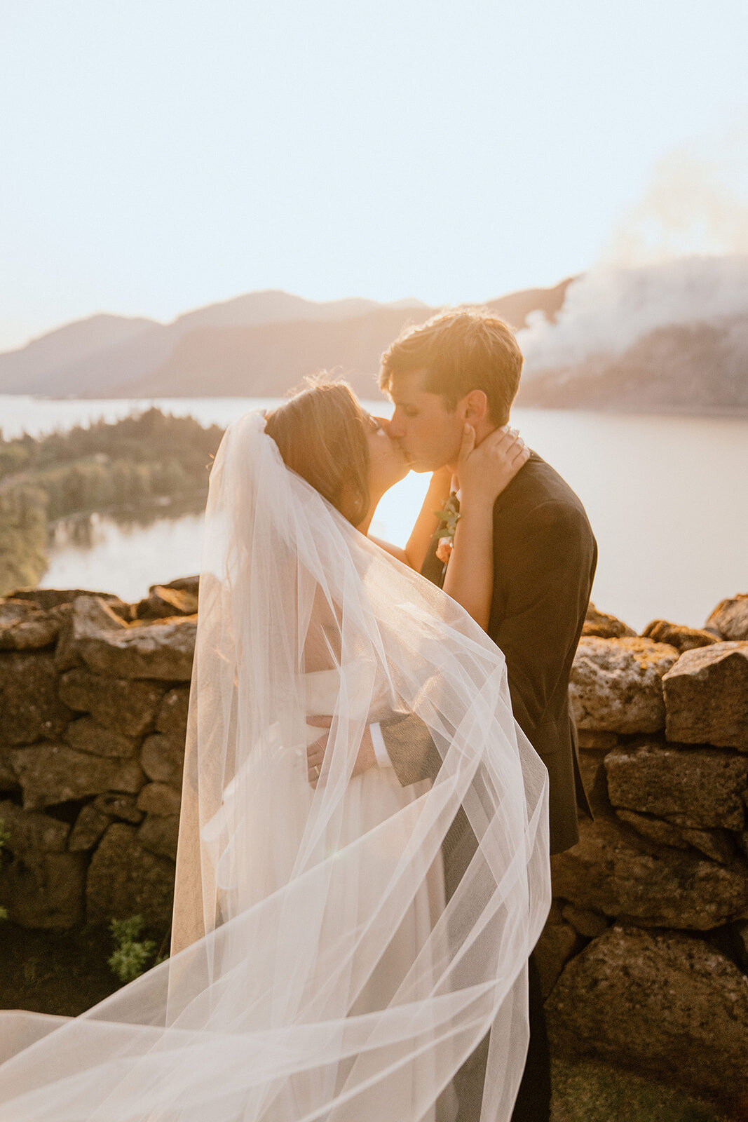 Hood River wedding  in Columbia River Gorge