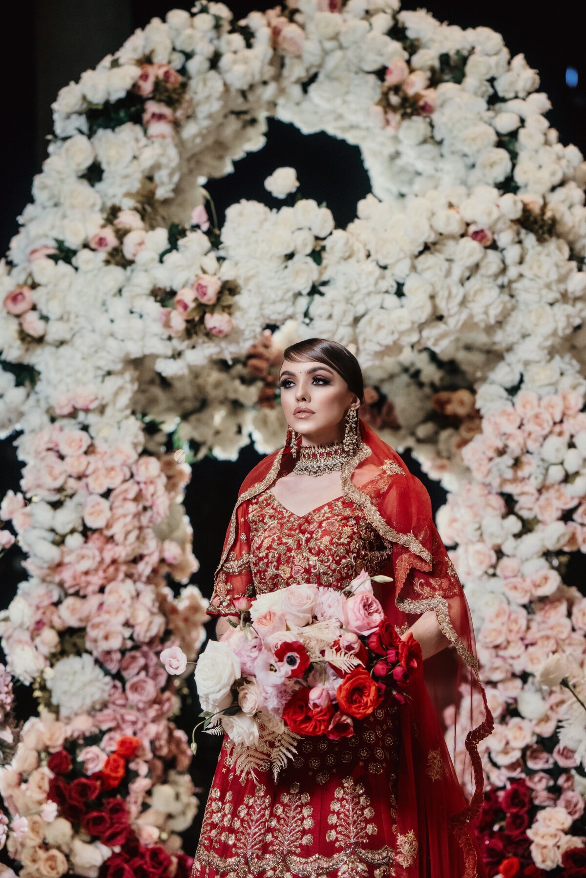 red-white-blush-pink-indian-hindu-sikh-wedding-ceremony-bride-06