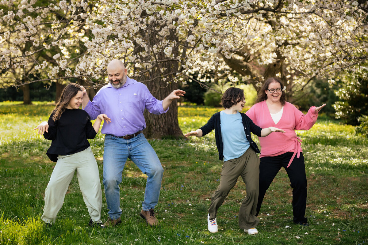 GenPalmerPhotography-Burgess Family Session-0028-Edit_RT