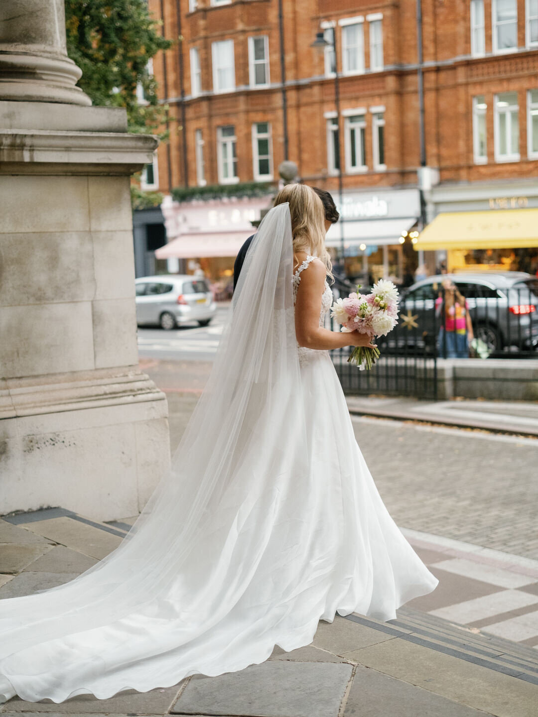 EmmaPilkington_Holly&Antoine-20