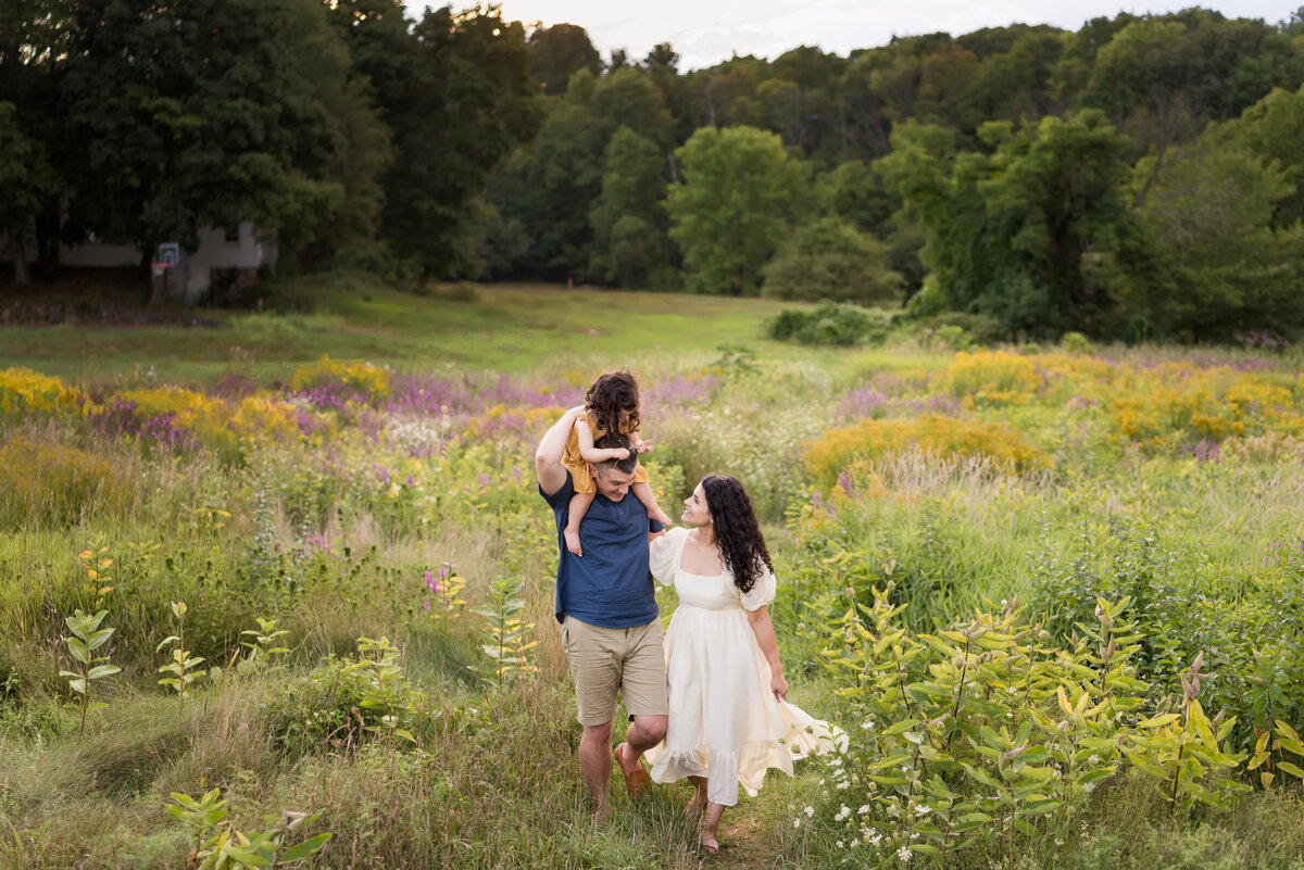 Boston-family-photographer-bella-wang-photography-Lifestyle-session-outdoor-wildflower-89
