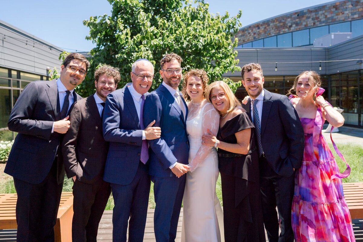 Eliana-Melmed-Photography-Chicago-LosAngeles-Jewish-WeddingPhotography-ShulaNoah-FamilyFormals-00081