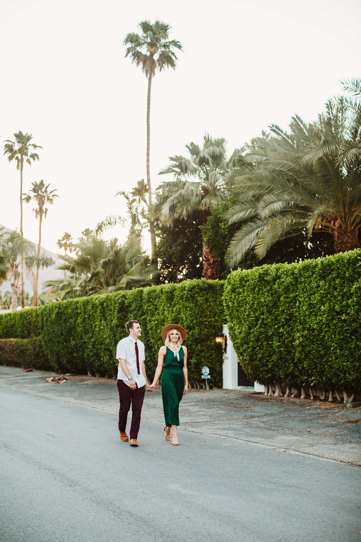 couple-downtown-palm-springs-street