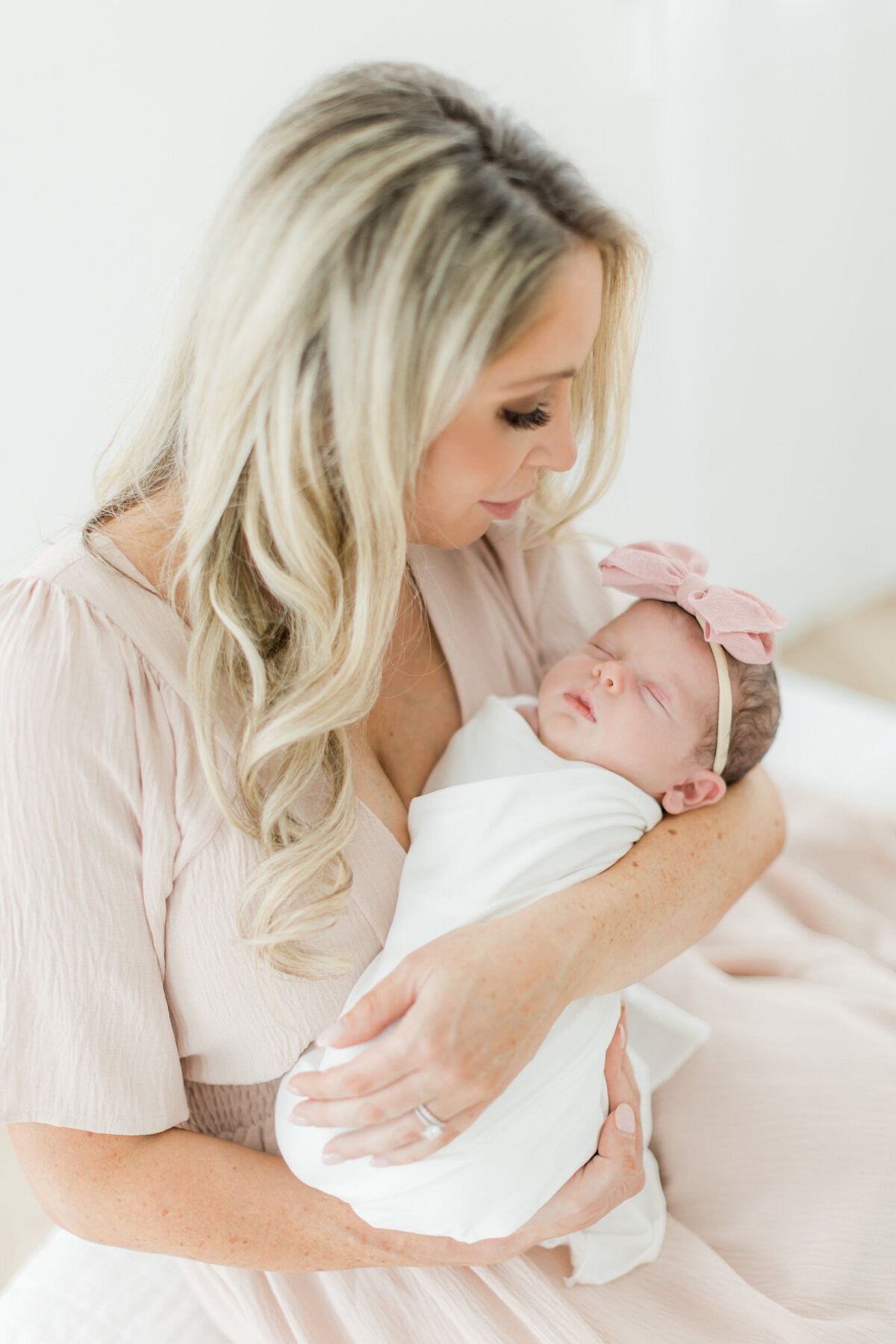 2022 Newborn Session- Tara Federico Photography-23