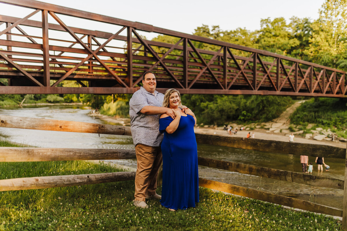 NortheastOhioPhotographer-ChagrinRiverParkEngagement-Lydia&Corey.074-2