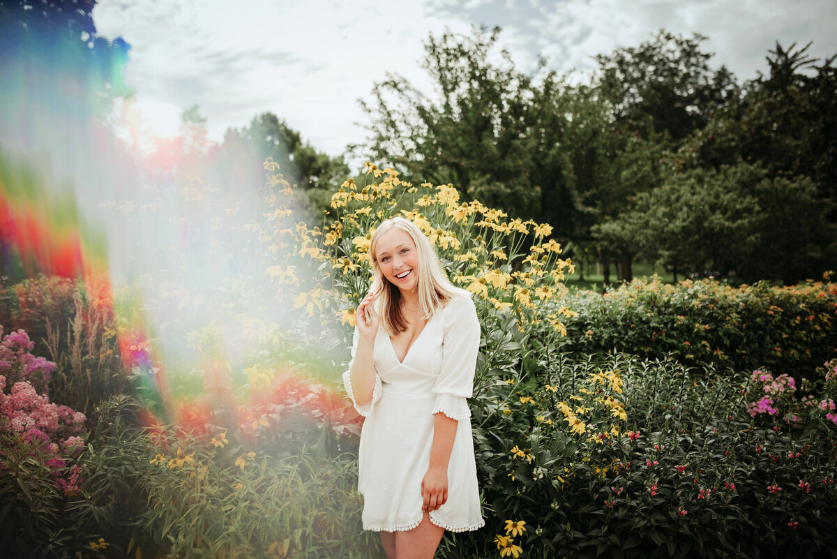 Beautiful Senior picture at the Rose Gardens in Minneapolis