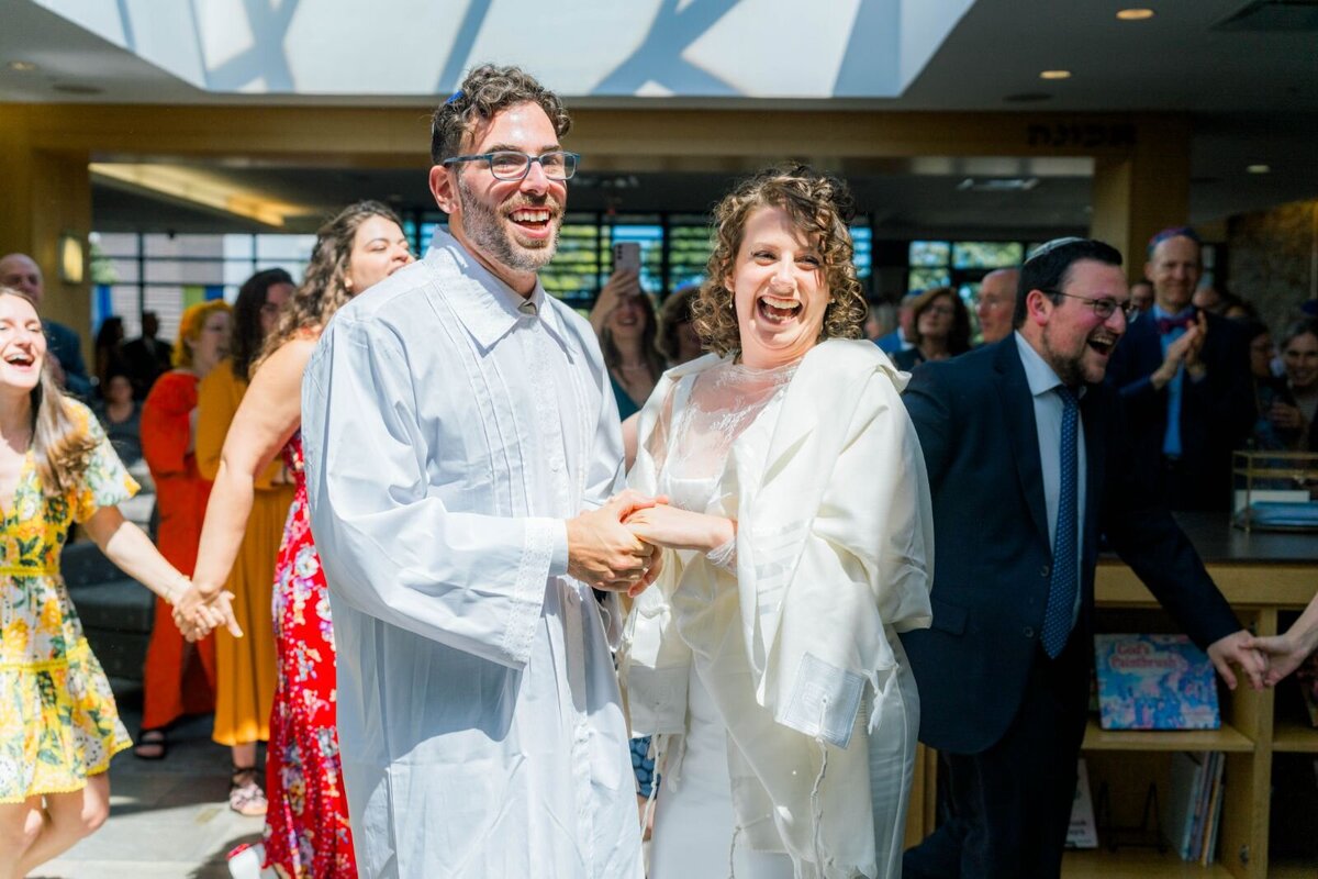 Eliana-Melmed-Photography-Chicago-LosAngeles-Jewish-WeddingPhotography-ShulaNoah-Tisch-00258