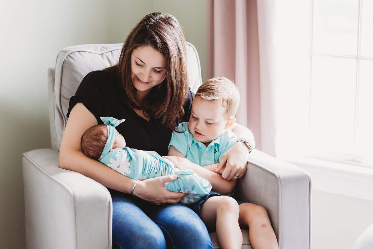 Harrisonburg-Newborn-Photographer-2-42