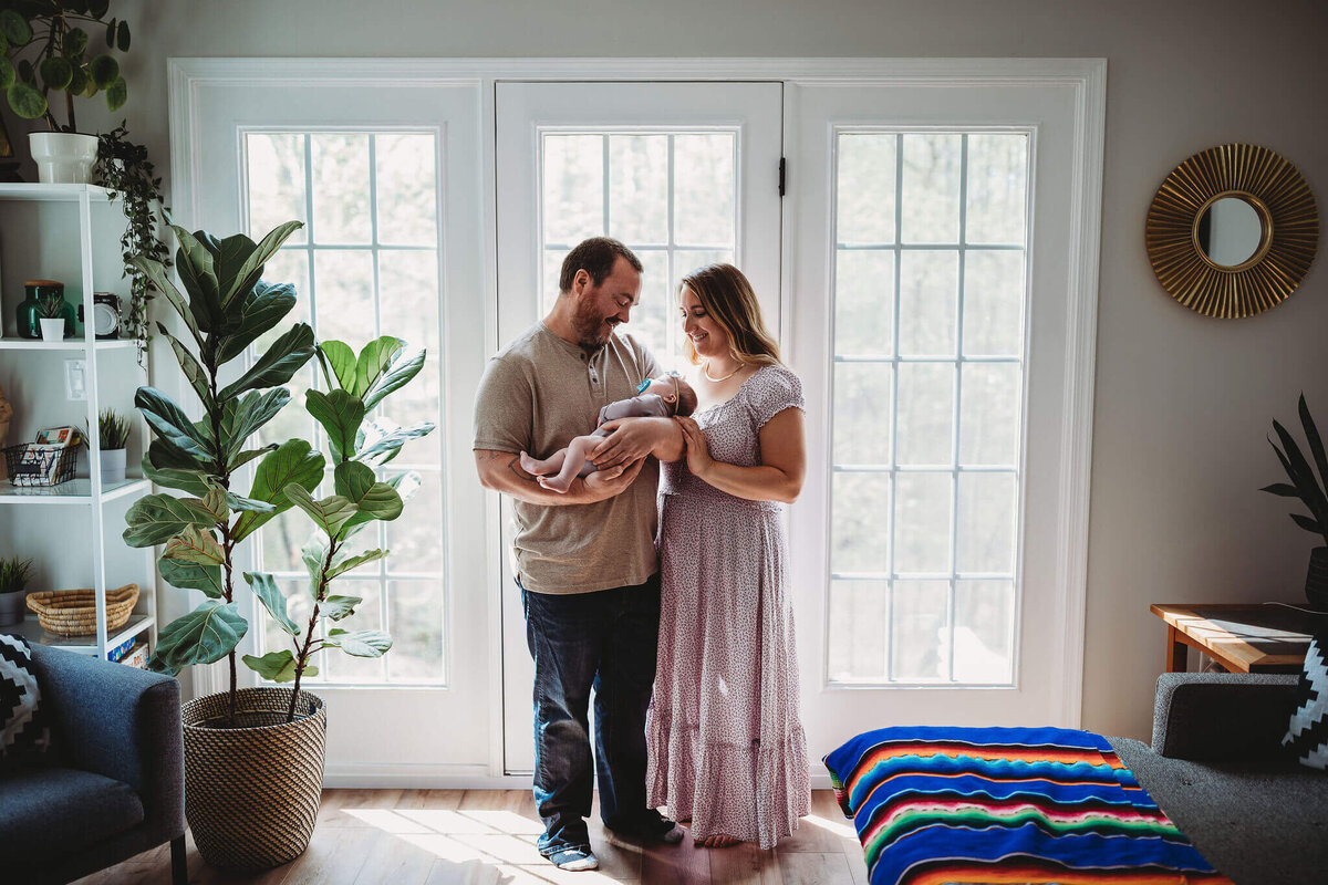 Harrisonburg-Newborn-Photographer-2-156
