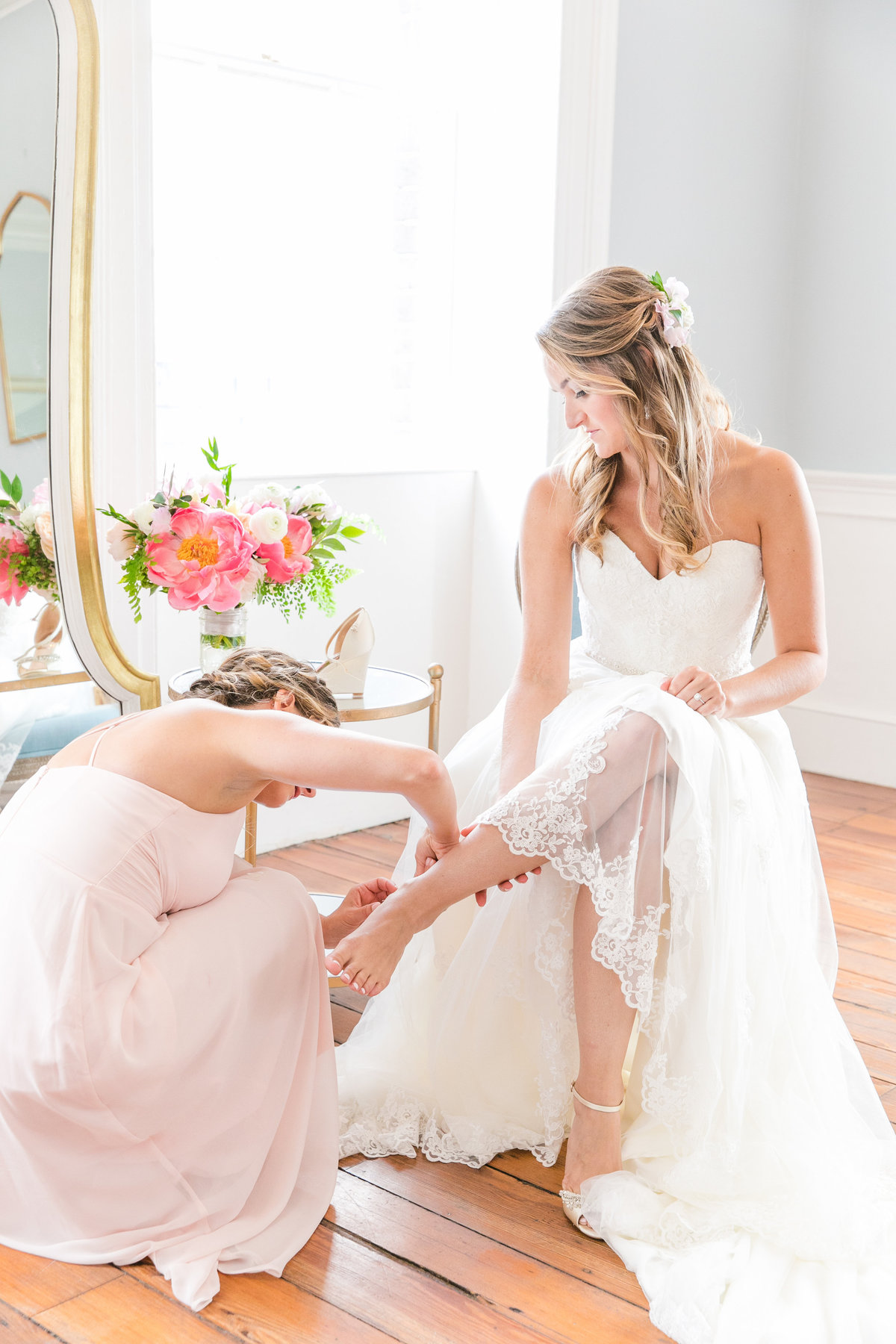 bride gets ready at the gadsden house