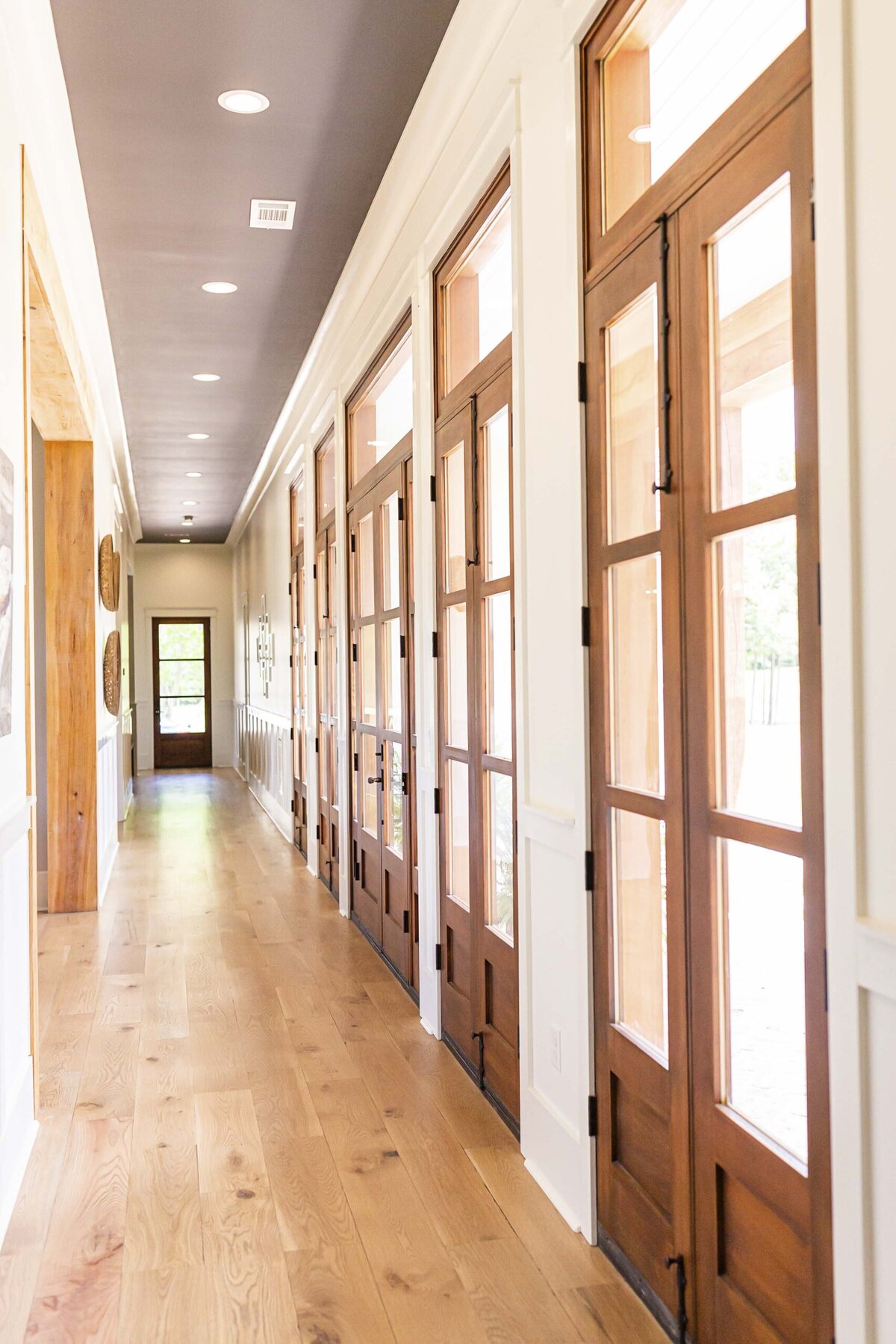 hallway-wood-doors-glass3