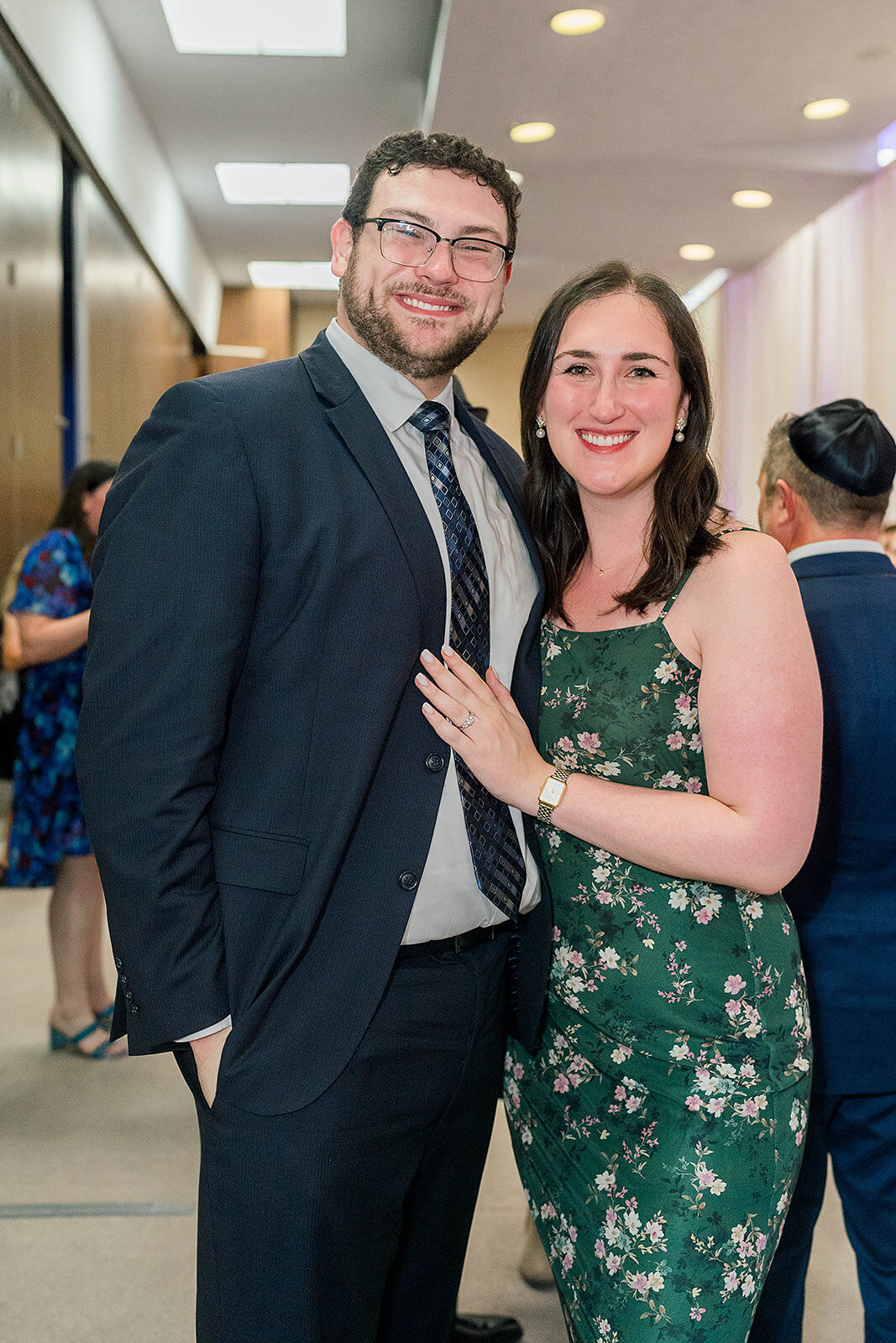 Eliana-Melmed-Photography-Chicago-LosAngeles-Jewish-WeddingPhotography-ElianaSklar-CocktailHour-00043